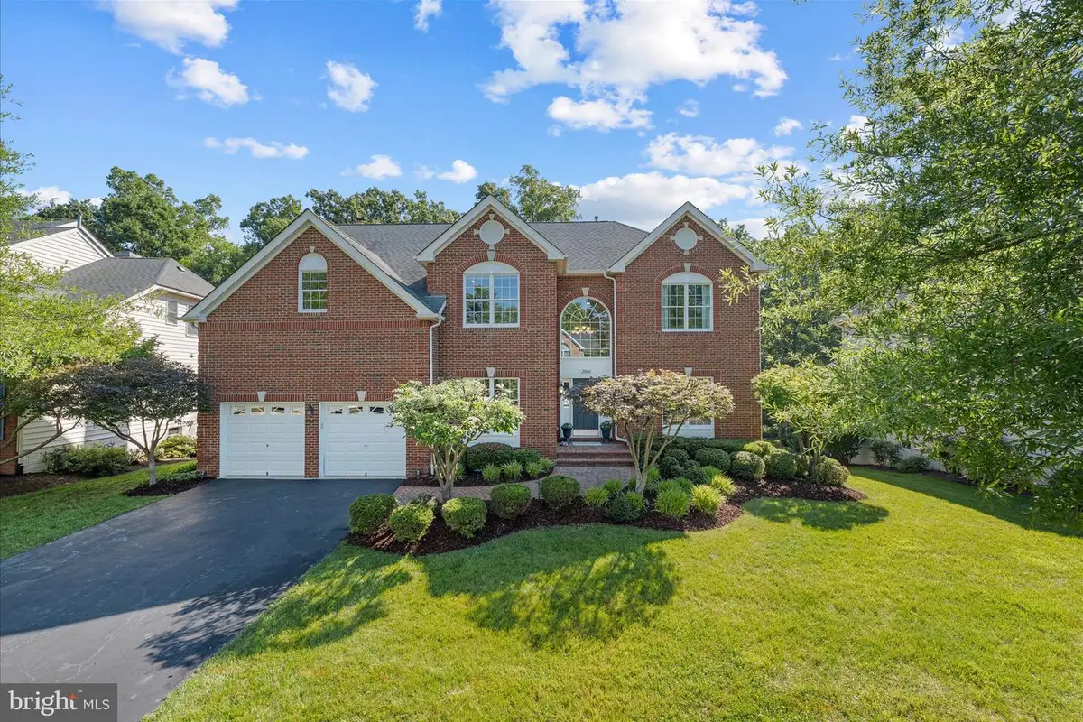 20102 Desert Forest Dr, Ashburn, VA 20147 - #1