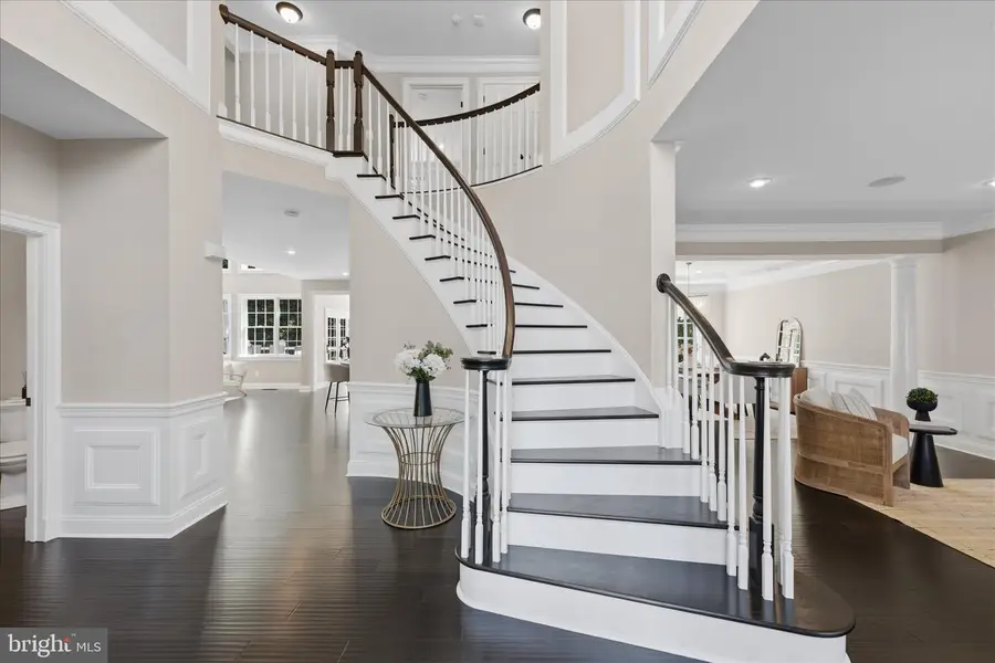 20102 Desert Forest Dr, Ashburn, VA 20147 - #2