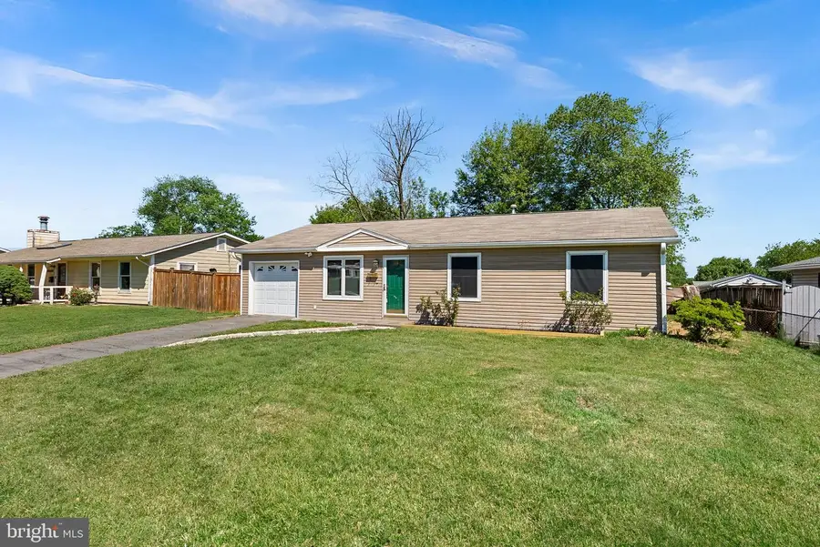 607 S Alder Ave S, Sterling, VA 20164 - #3