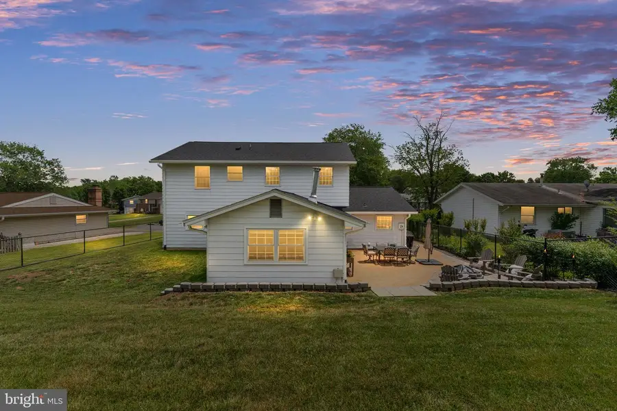 1009 S Ironwood Rd, Sterling, VA 20164 - #2