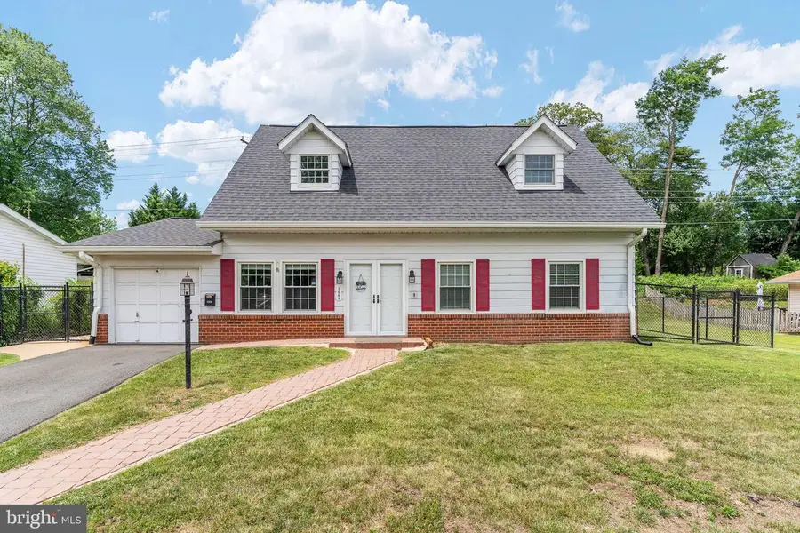 1009 S Ironwood Rd, Sterling, VA 20164 - #3