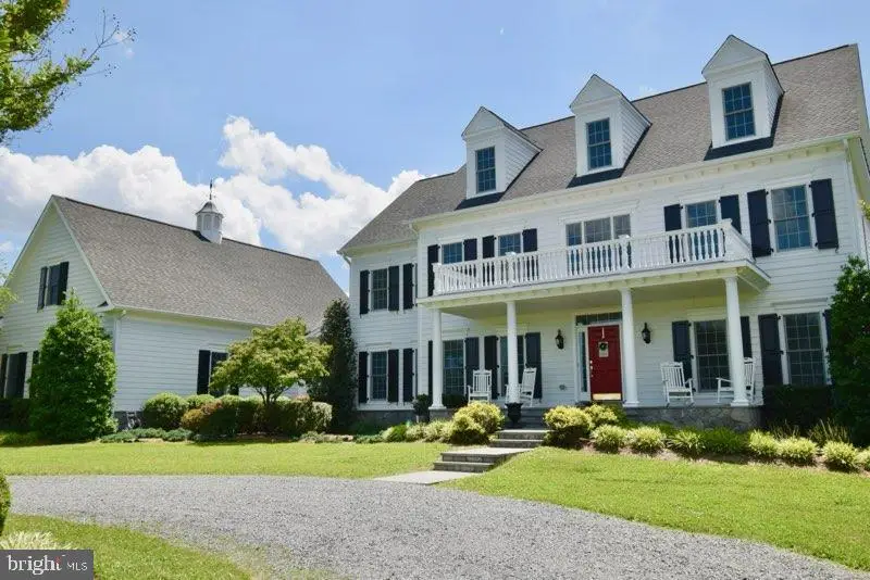 37813 Baker Mill Rd, Purcellville, VA 20132 - #1