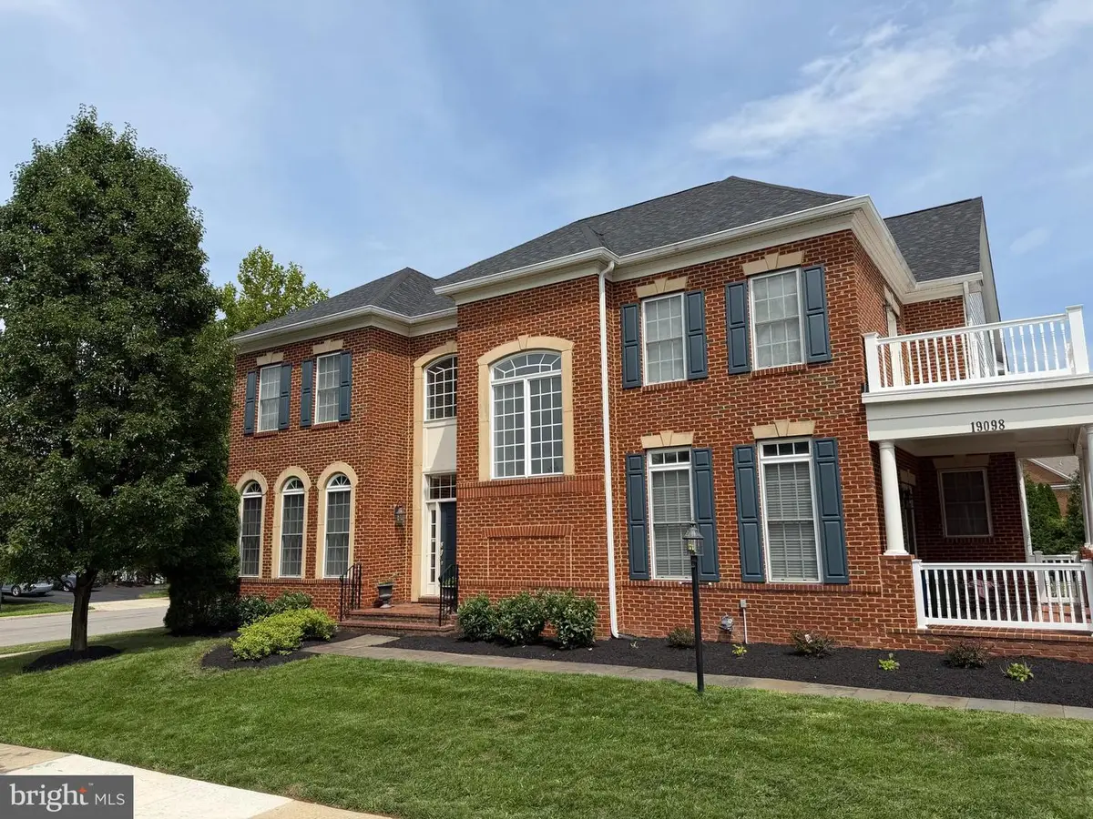 19098 Peaceful Stream Dr, Leesburg, VA 20176 - #1