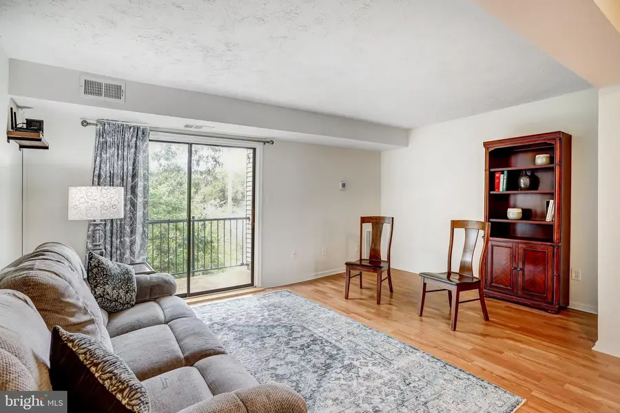 1033-b Margate Ct, Sterling, VA 20164 - #3