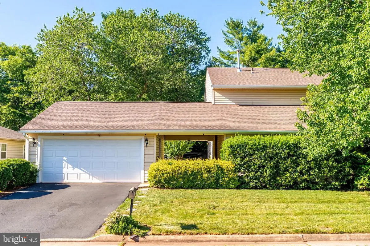 151 S Fox Rd, Sterling, VA 20164 - #1
