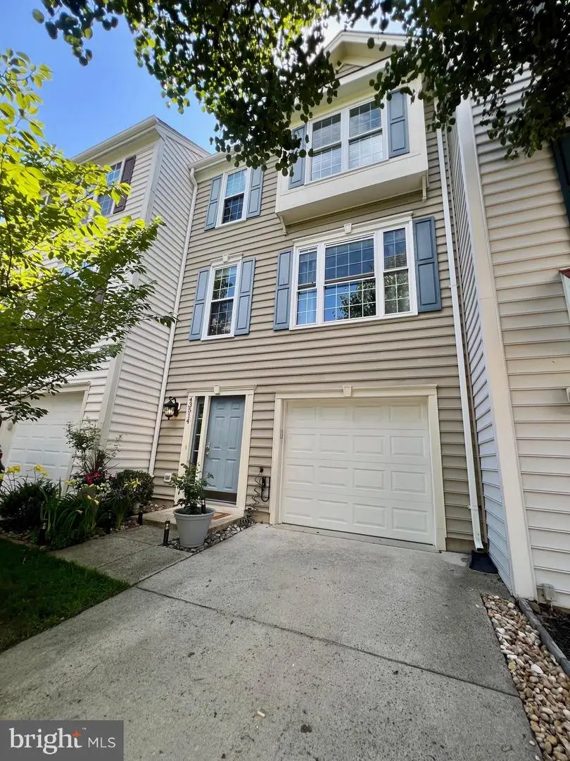 43514 Greenwich Sq, Ashburn, VA 20147 - #2