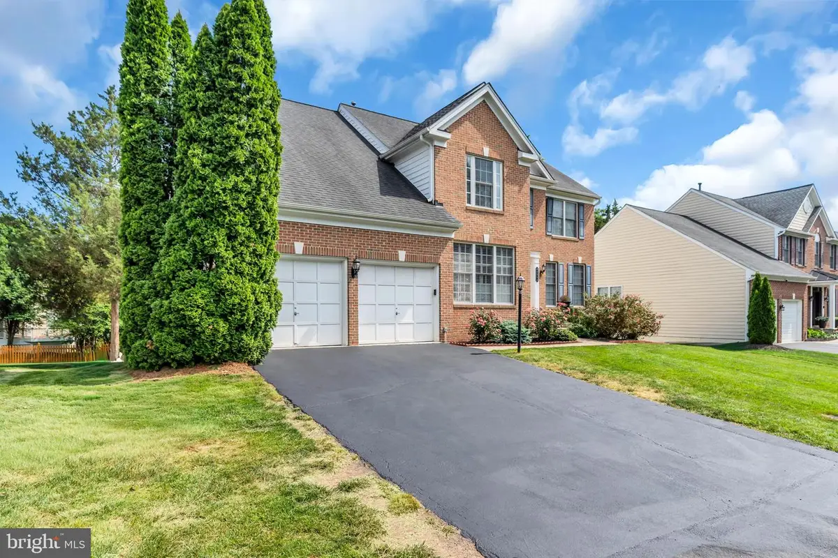 43553 Dempsey Ln, Chantilly, VA 20152 - #1