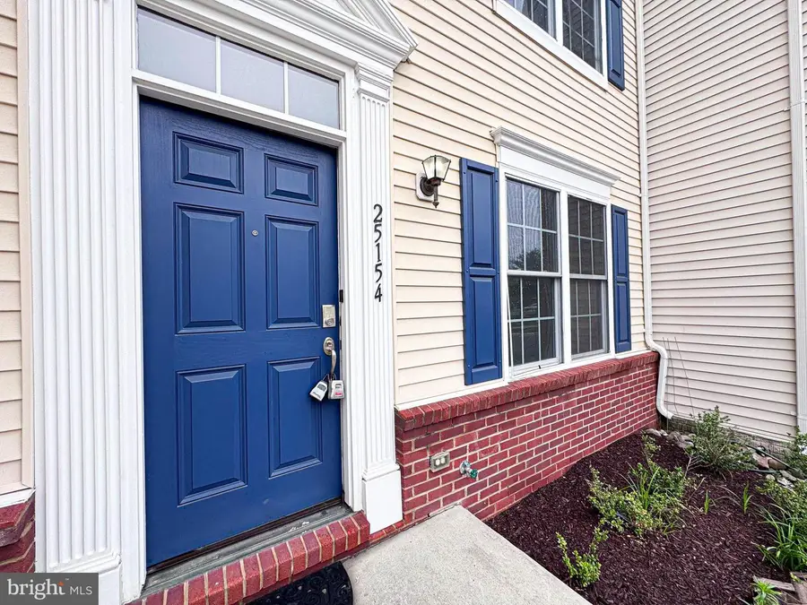 25154 Monteith Ter, Chantilly, VA 20152 - #3