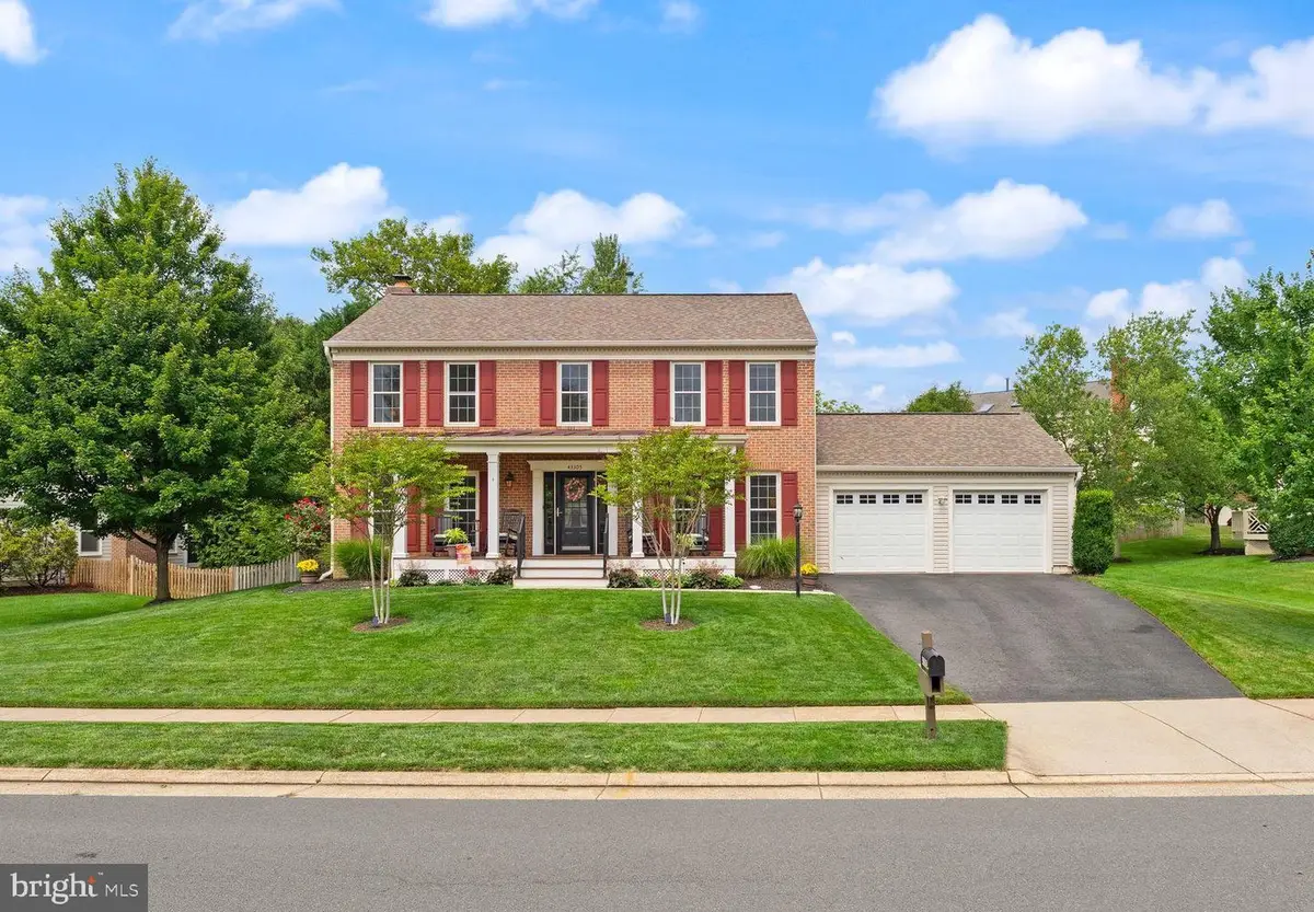 43305 Wayside Cir, Ashburn, VA 20147 - #1