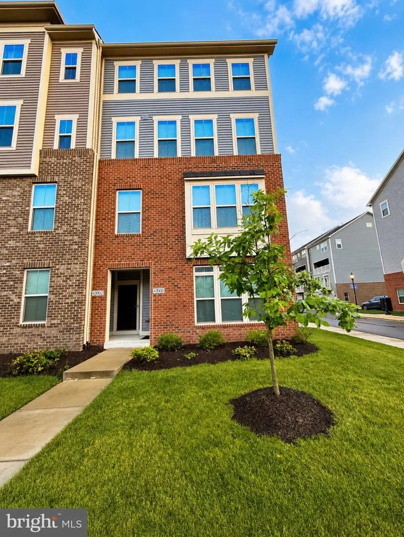43000 Prophecy Ter, Sterling, VA 20166 - #1