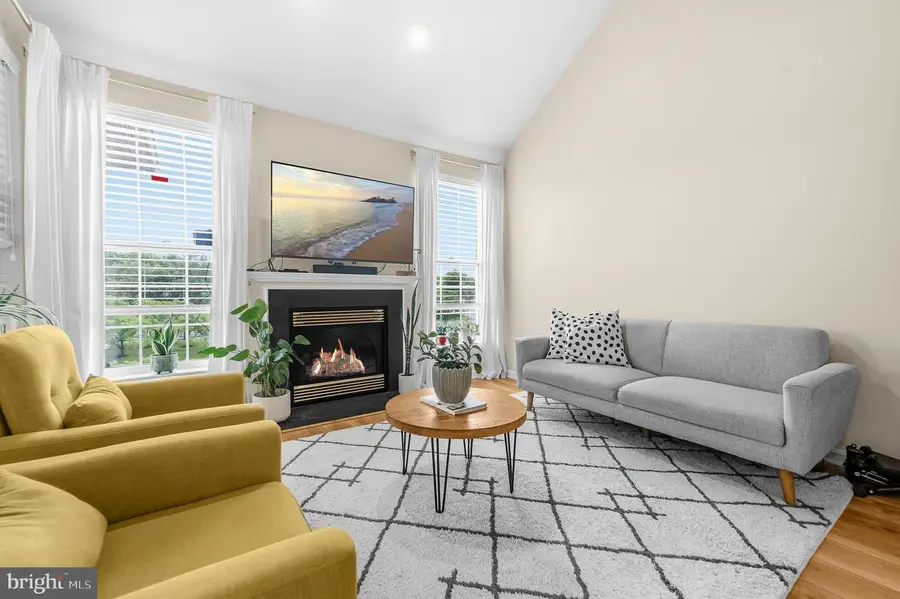 43134 Watercrest Sq #303, Chantilly, VA 20152 - #3