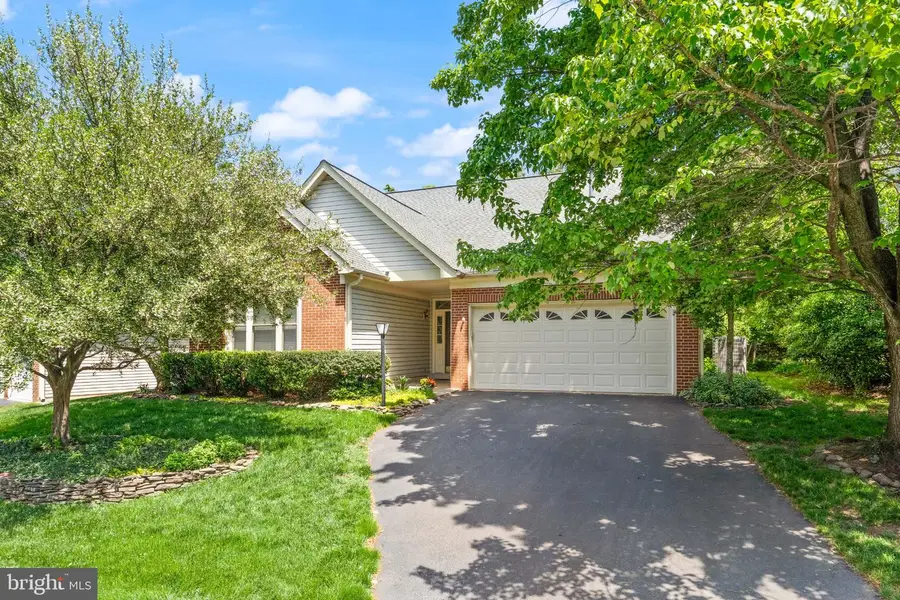 21004 Fowlers Mill Cir, Ashburn, VA 20147 - #2