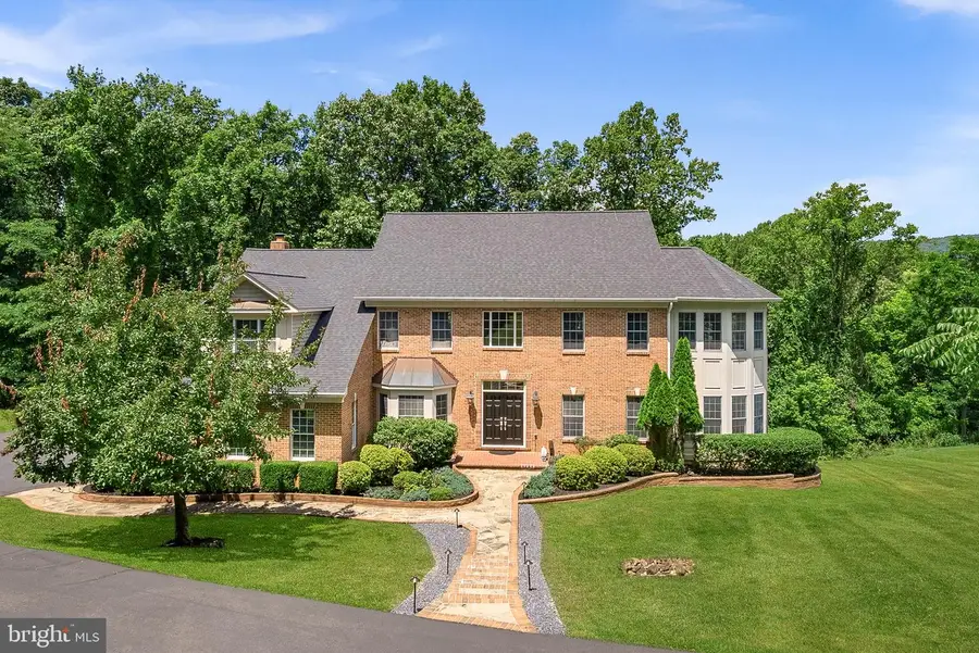 34901 Delia Ct, Round Hill, VA 20141 - #2