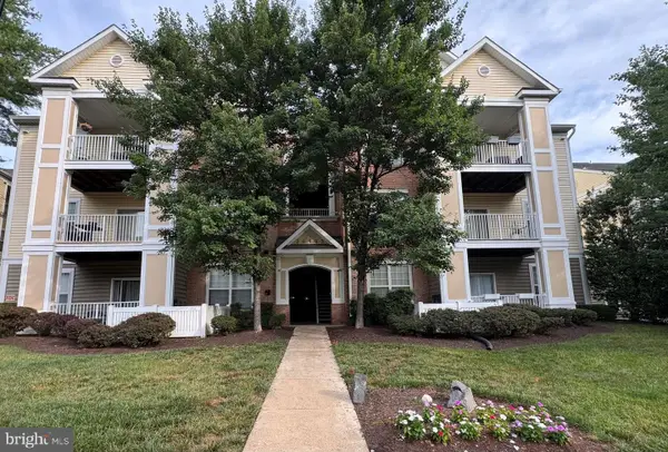 20903 Cedarpost Sq #102, ASHBURN, VA 20147