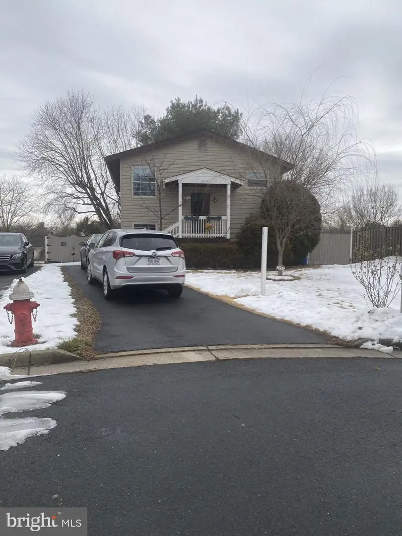 410 Hummer Ct, Sterling, VA 20164 - #2