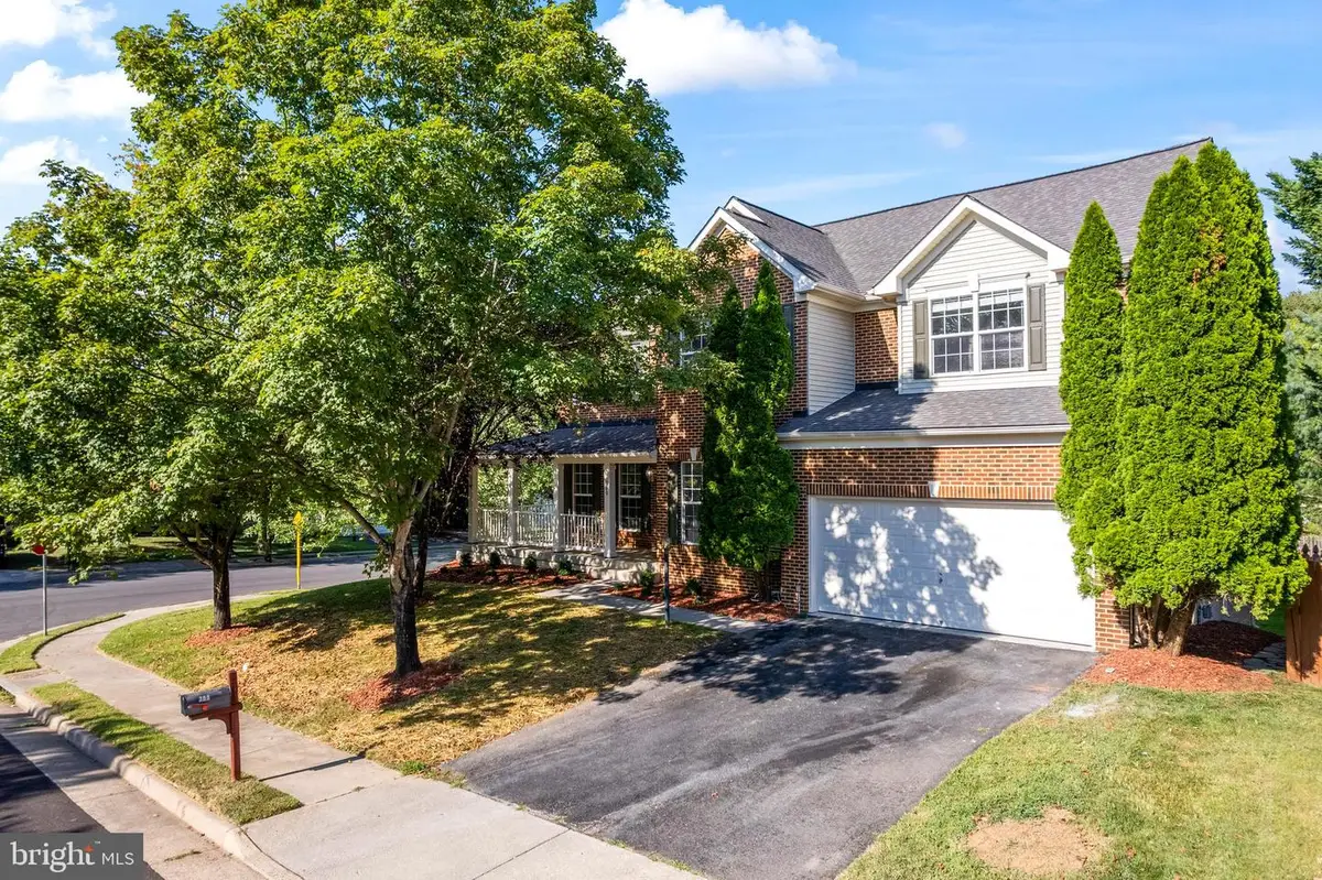 300 N Old Dominion Ln, Purcellville, VA 20132 - #1