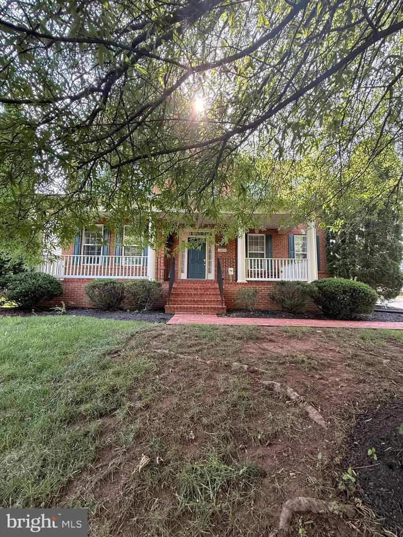 22835 Angelique Dr, Brambleton, VA 20148 - #1