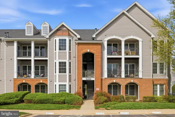 46630 Drysdale Ter #300, POTOMAC FALLS, VA 20165