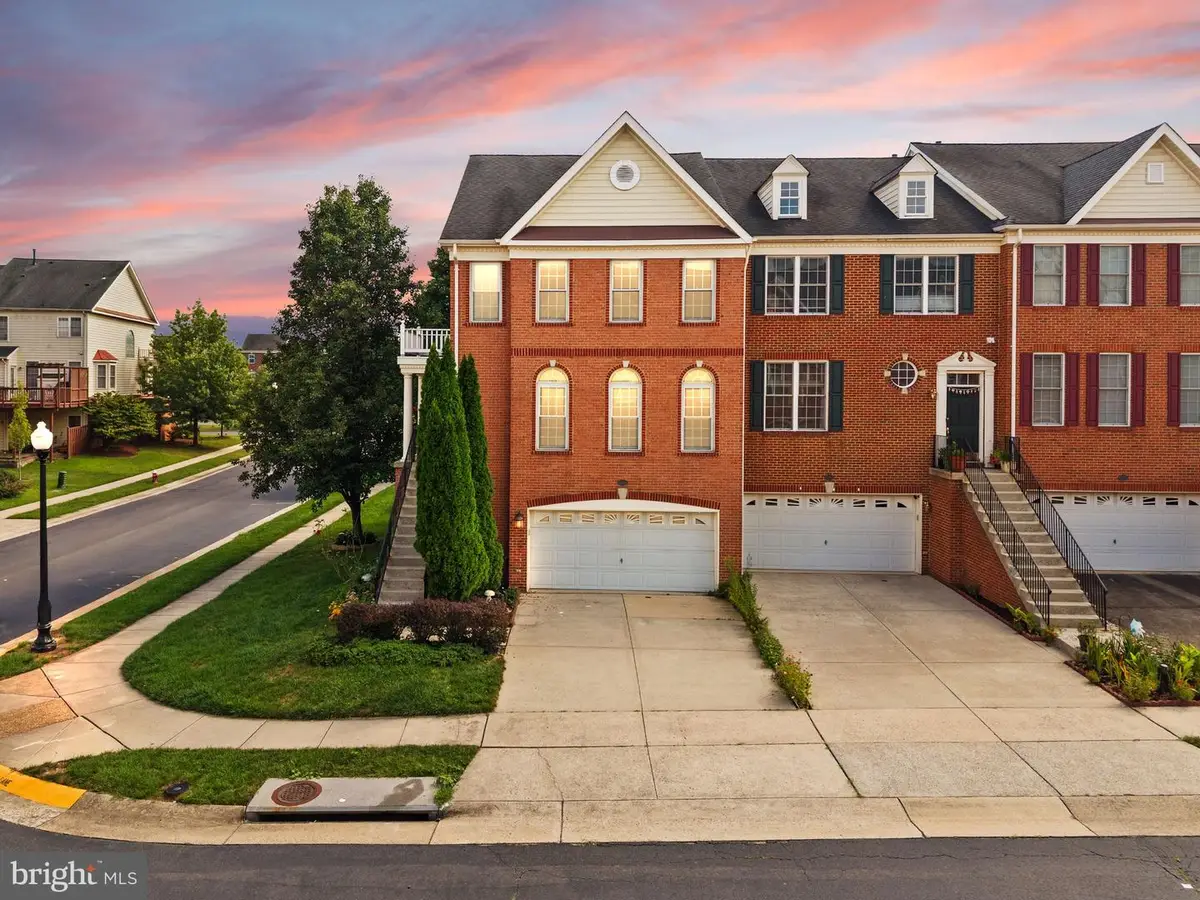 42919 Overly, Chantilly, VA 20152 - #1