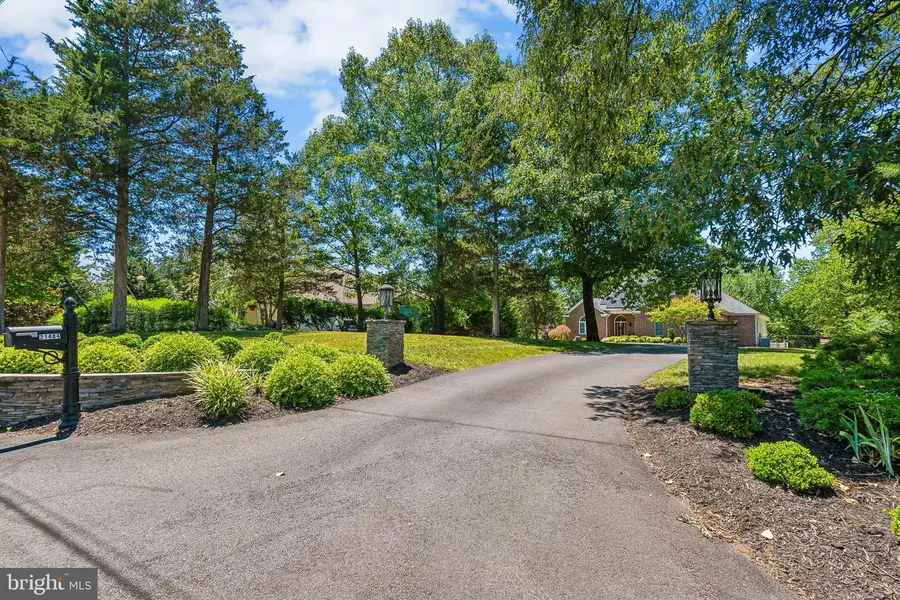 21484 Cedar Dr, Sterling, VA 20164 - #3