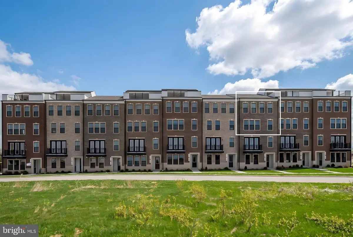 20889 Murry Falls Ter, Ashburn, VA 20147 - #1