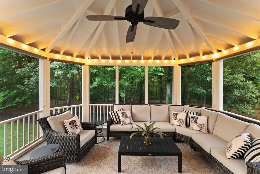 43274 Fieldsview Ct, Leesburg, VA 20176 - #2