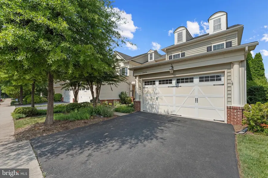 20494 Casablanca Dr, Ashburn, VA 20147 - #3