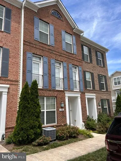 22883 Eileen Sq, Sterling, VA 20166 - #1