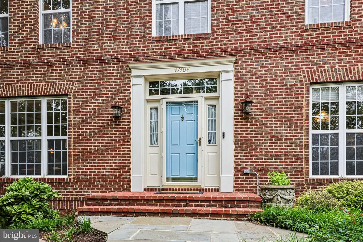 47404 Middle Bluff Pl, Sterling, VA 20165 - #1