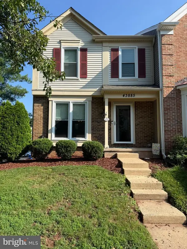 43885 Laburnum Sq, ASHBURN, VA 20147