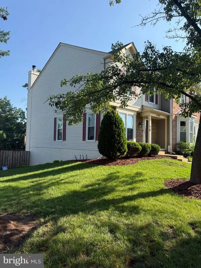 43885 Laburnum Sq, Ashburn, VA 20147 - #2