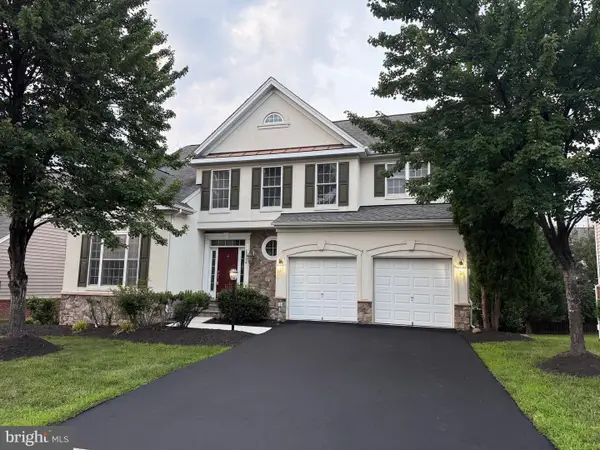 42770 Conquest Cir, BRAMBLETON, VA 20148