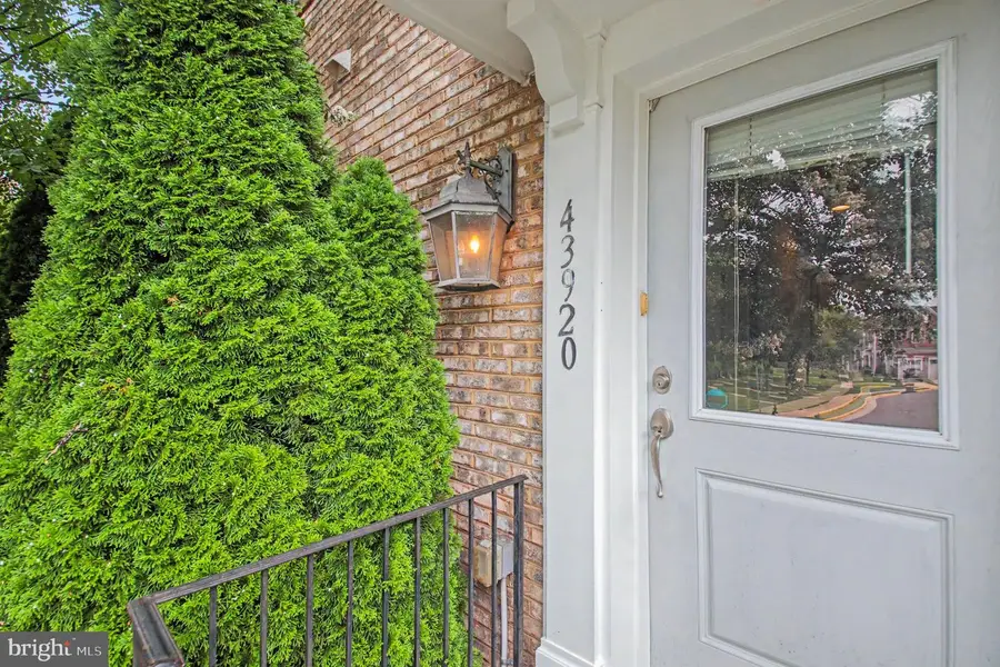 43920 Avenza Ter, Chantilly, VA 20152 - #3