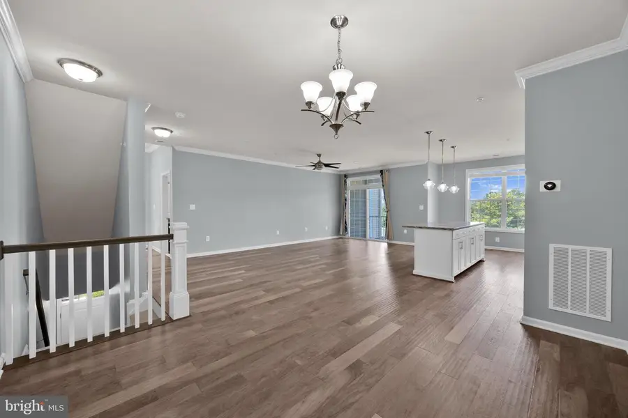 23305 Milltown Knoll Sq #103, Ashburn, VA 20148 - #2