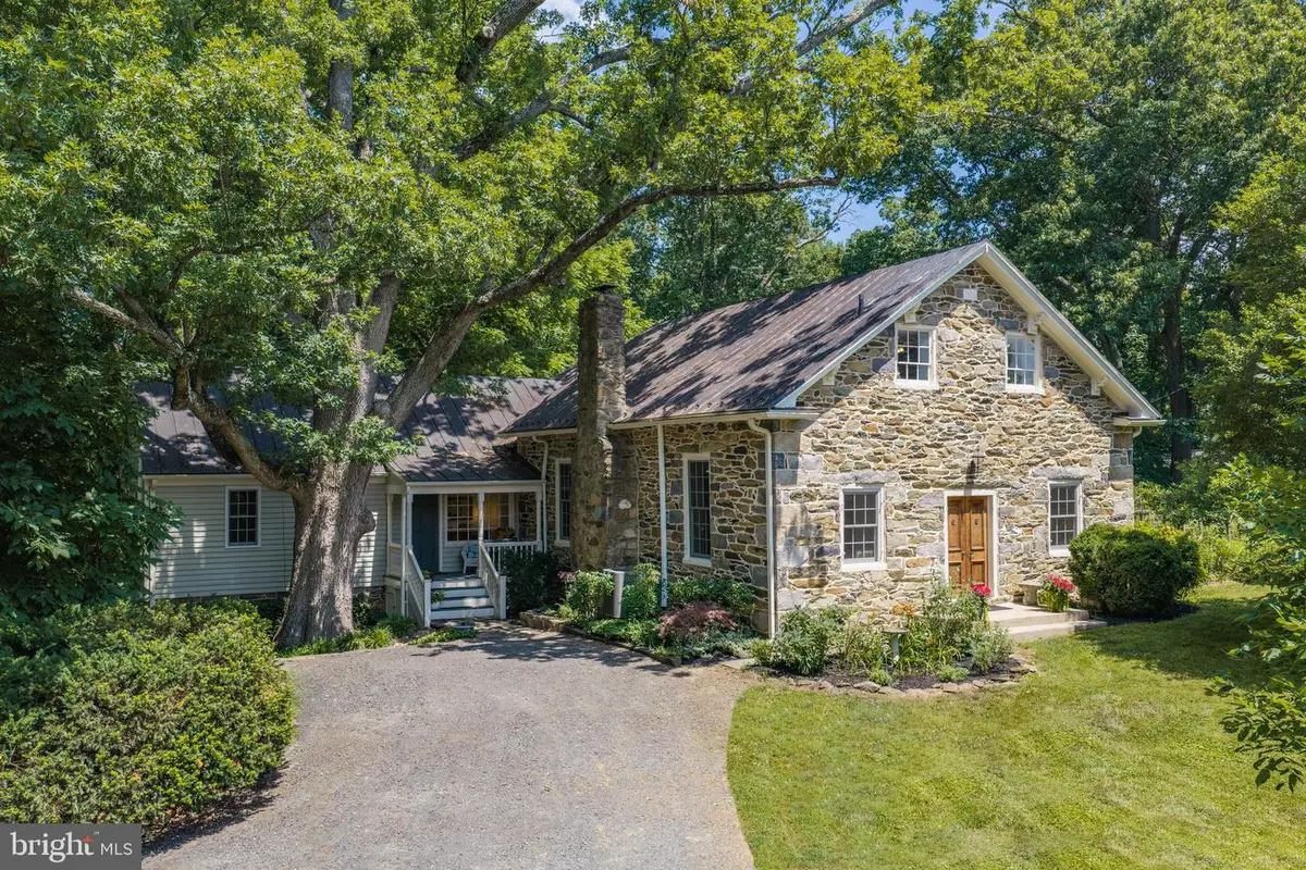 14127 Harpers Ferry Rd, Hillsboro, VA 20132 - #1