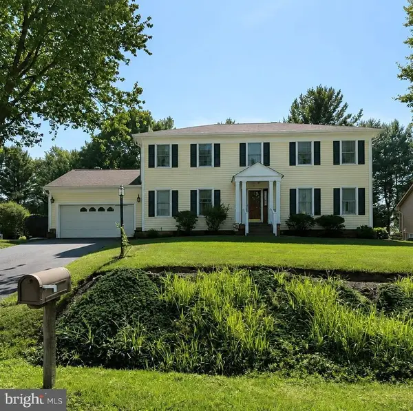 38376 Downs Ct, HAMILTON, VA 20158