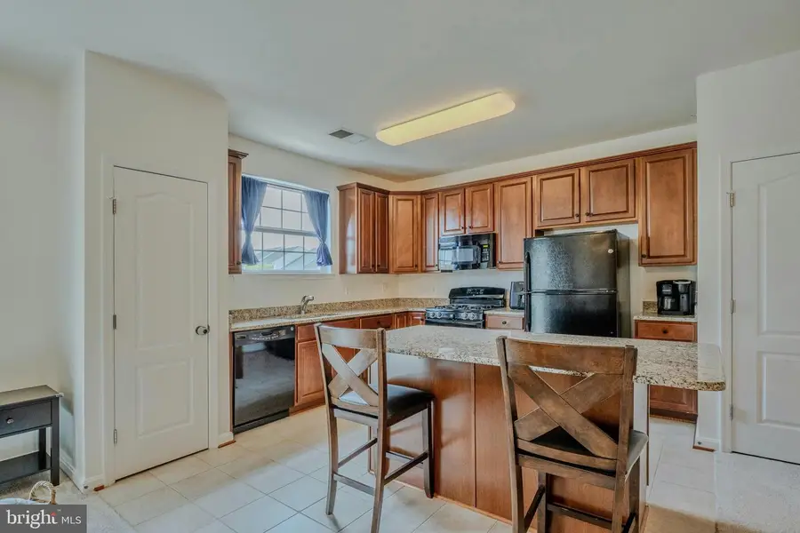 19466 Promenade Dr, Leesburg, VA 20176 - #2