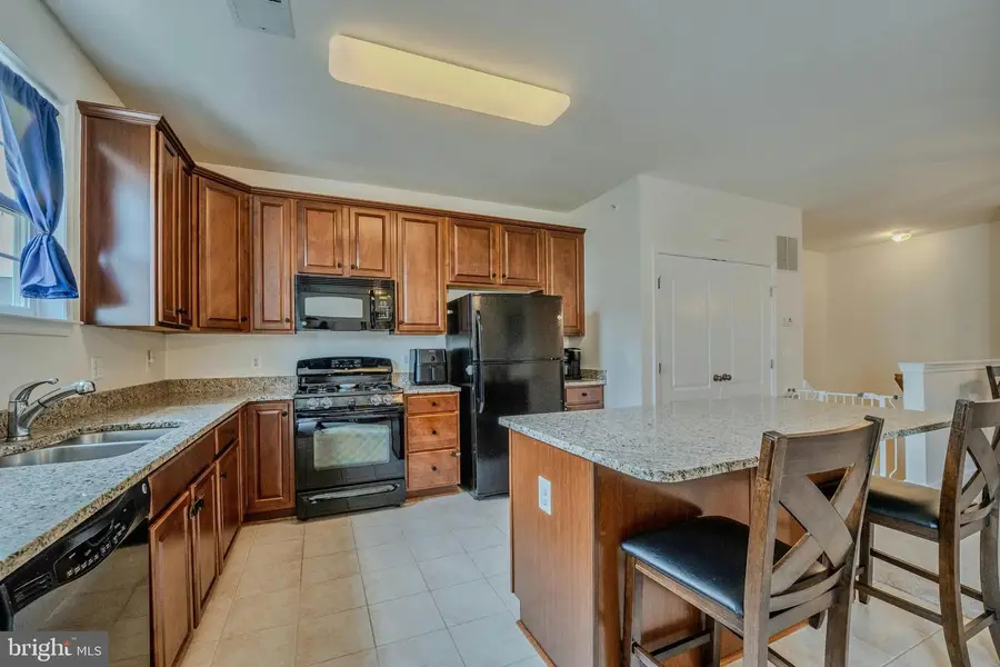 19466 Promenade Dr, Leesburg, VA 20176 - #3