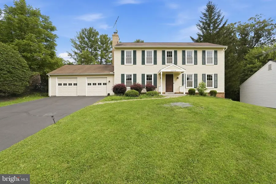 10166 Yorktown Way, Great Falls, VA 22066 - #2