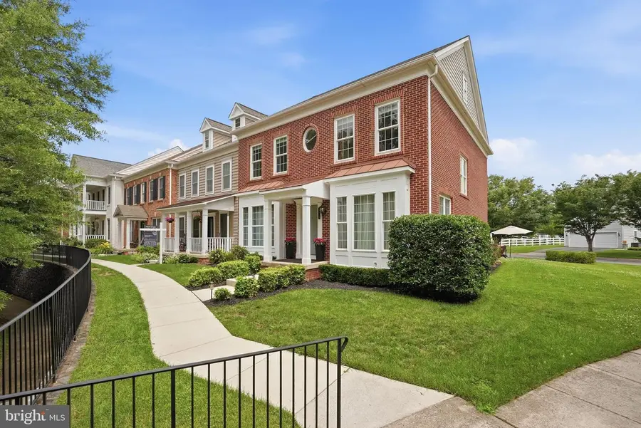 20789 Red Cedar Dr, Leesburg, VA 20175 - #2