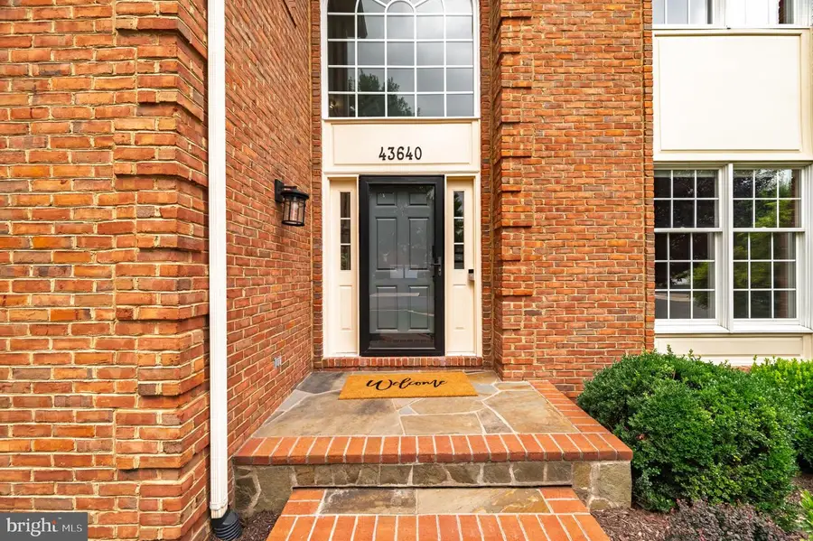 43640 Cather Ct, Ashburn, VA 20147 - #2