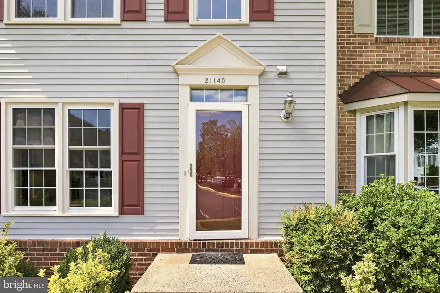 21140 Winding Brook Sq, Ashburn, VA 20147 - #3