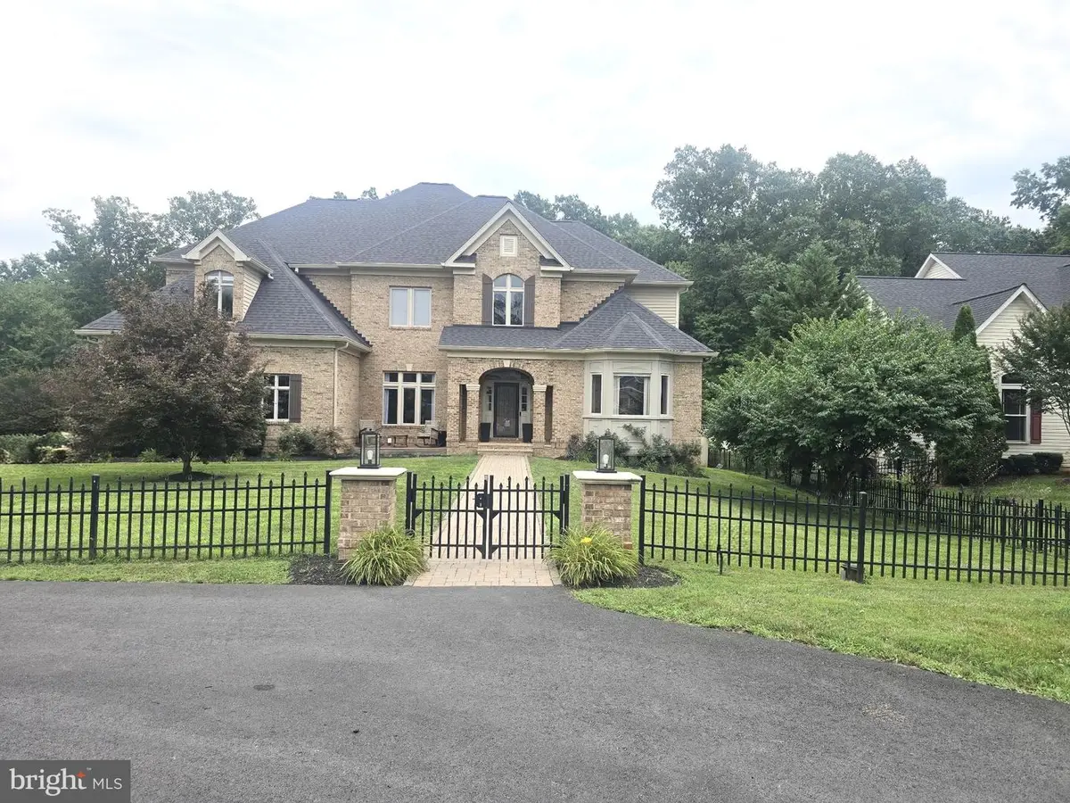20262 Redrose Dr, Sterling, VA 20165 - #1
