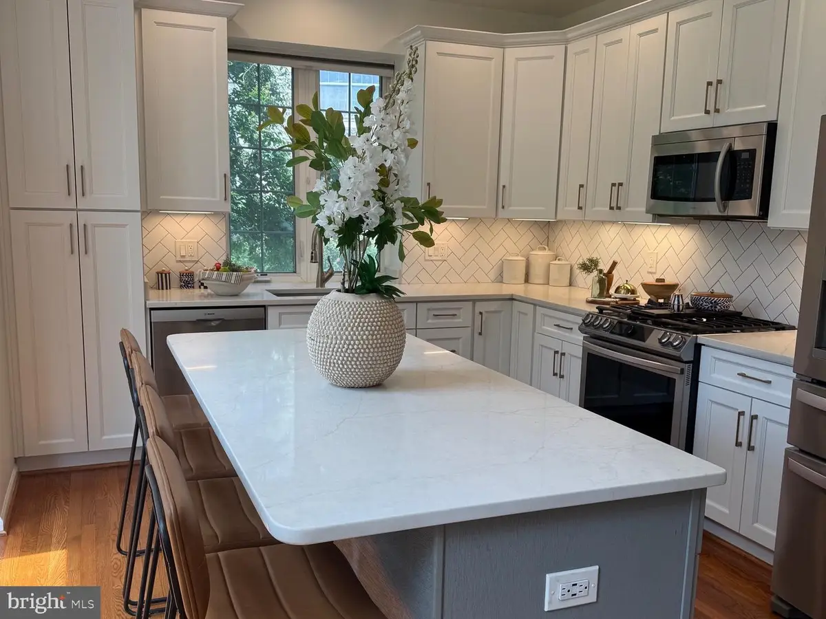 43241 Somerset Hills Ter, Ashburn, VA 20147 - #1