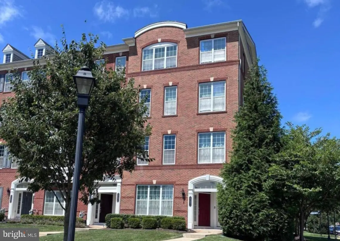 23694 Hopewell Manor Ter, Ashburn, VA 20148 - #1
