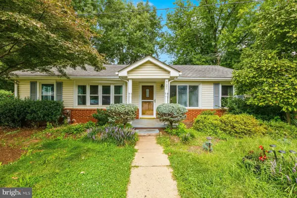 721 Wirt St Sw, LEESBURG, VA 20175