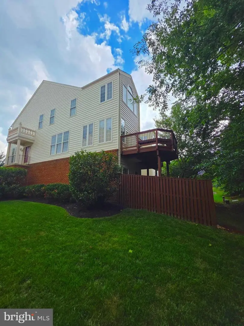 22612 Scattersville Gap Ter, Ashburn, VA 20148 - #3