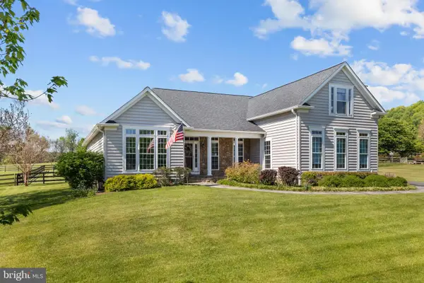 35987 Birch Hollow Ln, HILLSBORO, VA 20132