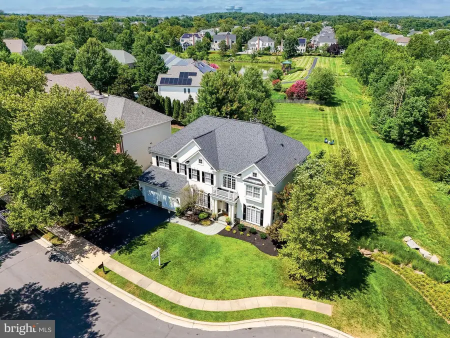 42774 Glenside Dr, Brambleton, VA 20148 - #2