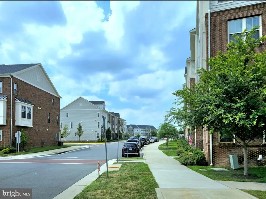 902 California Dr Ne, Leesburg, VA 20176 - #3